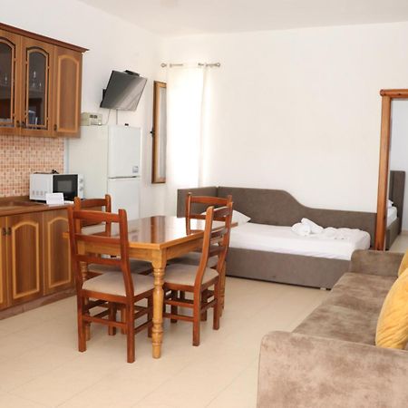 Apartment Celaj Velipojë Екстериор снимка