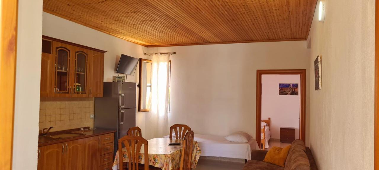 Apartment Celaj Velipojë Екстериор снимка